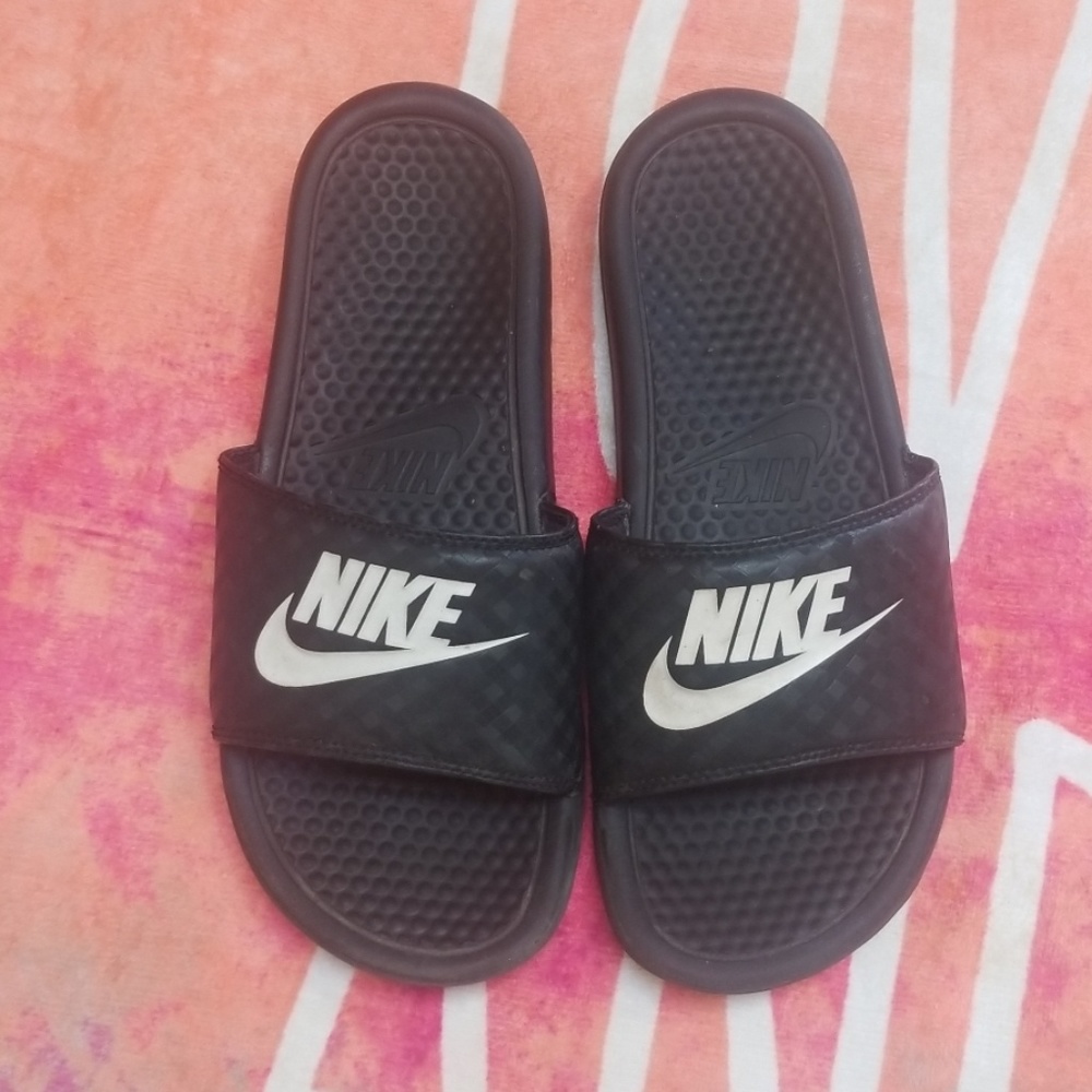 Nike slides women 9